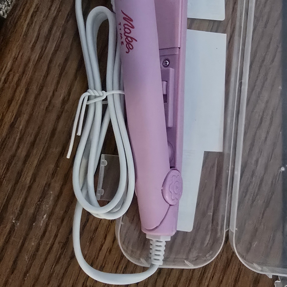 Pink Hair Straightener